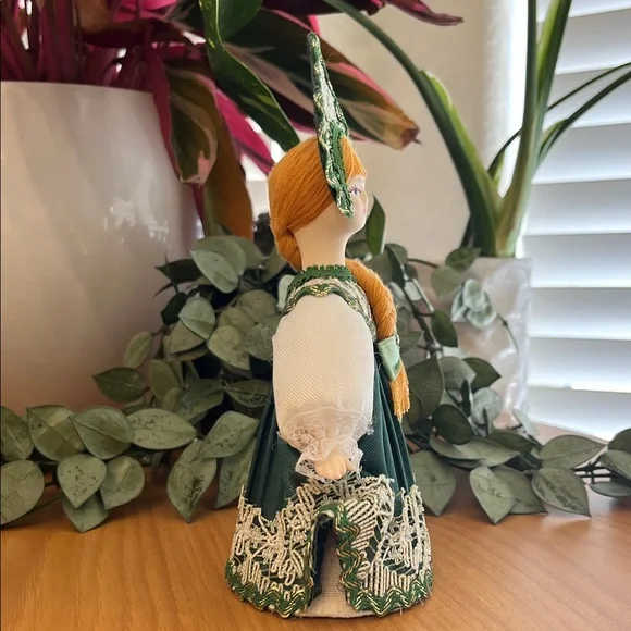 Russian Porcelain Doll EUC - Picture 5 of 11